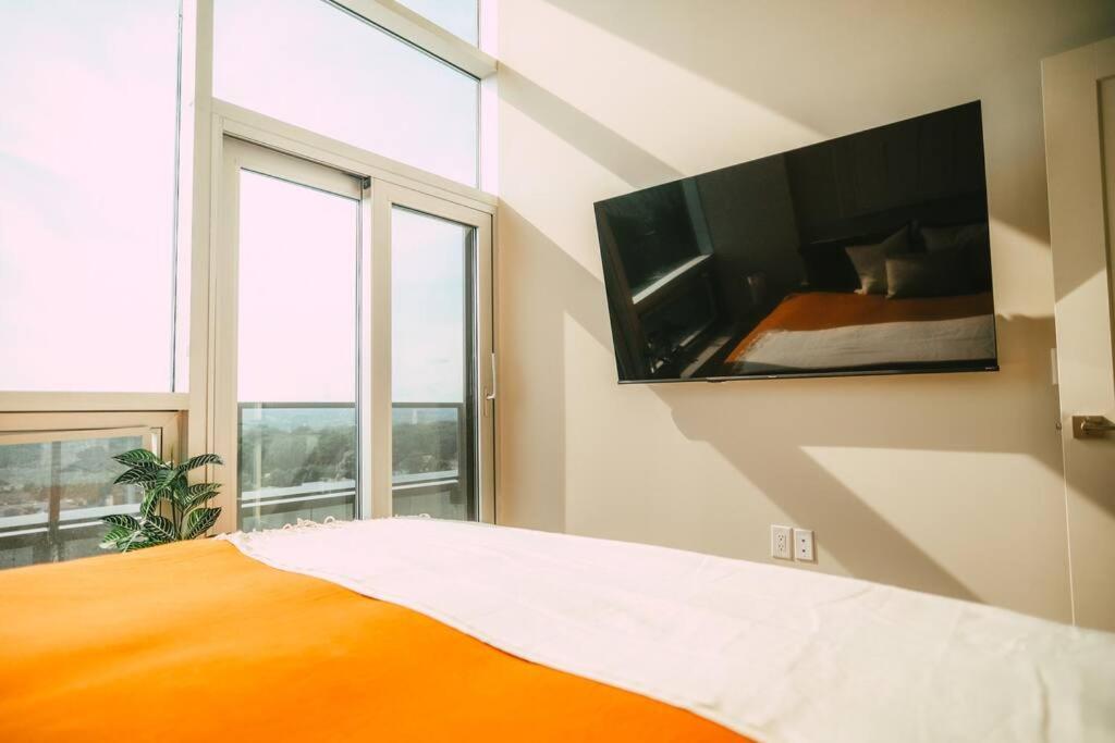 New Luxury 2Br Penthouse Apt In Central Halifax Extérieur photo