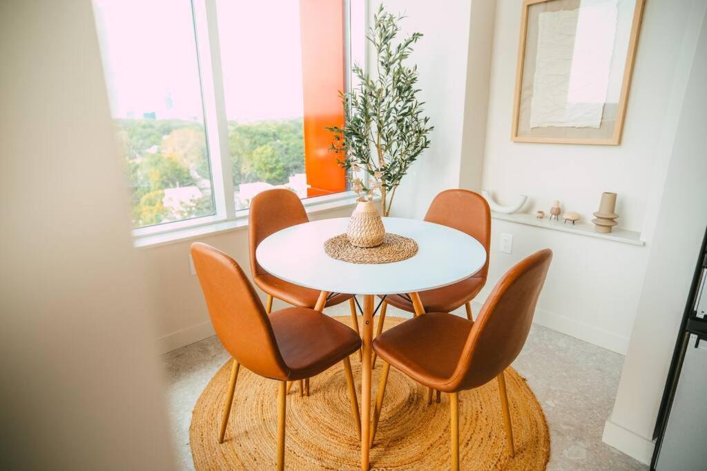 New Luxury 2Br Penthouse Apt In Central Halifax Extérieur photo