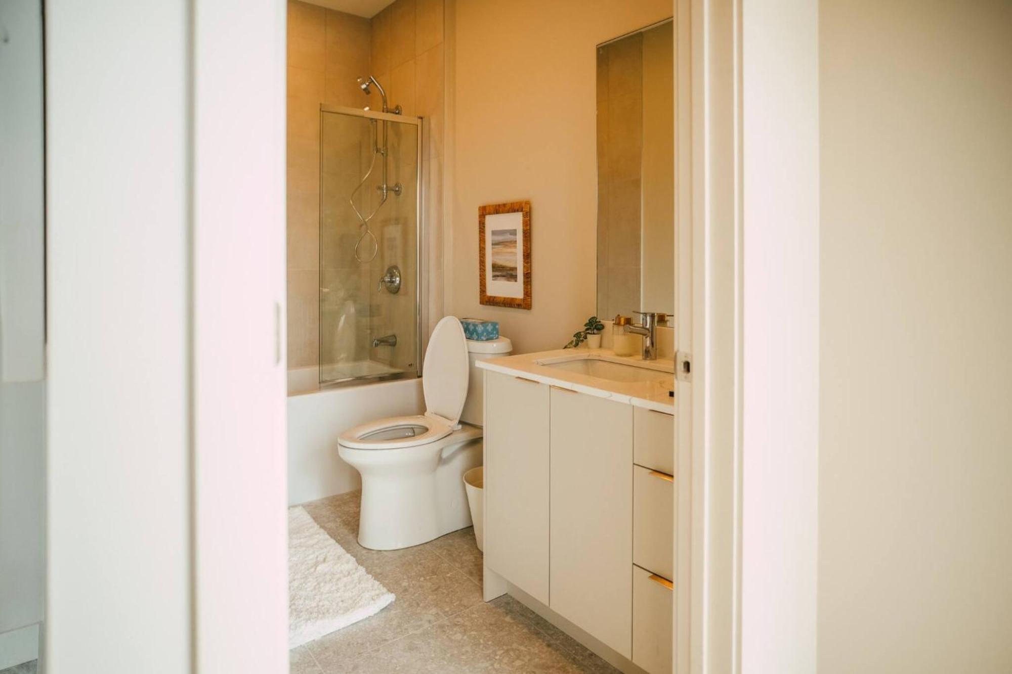 New Luxury 2Br Penthouse Apt In Central Halifax Extérieur photo
