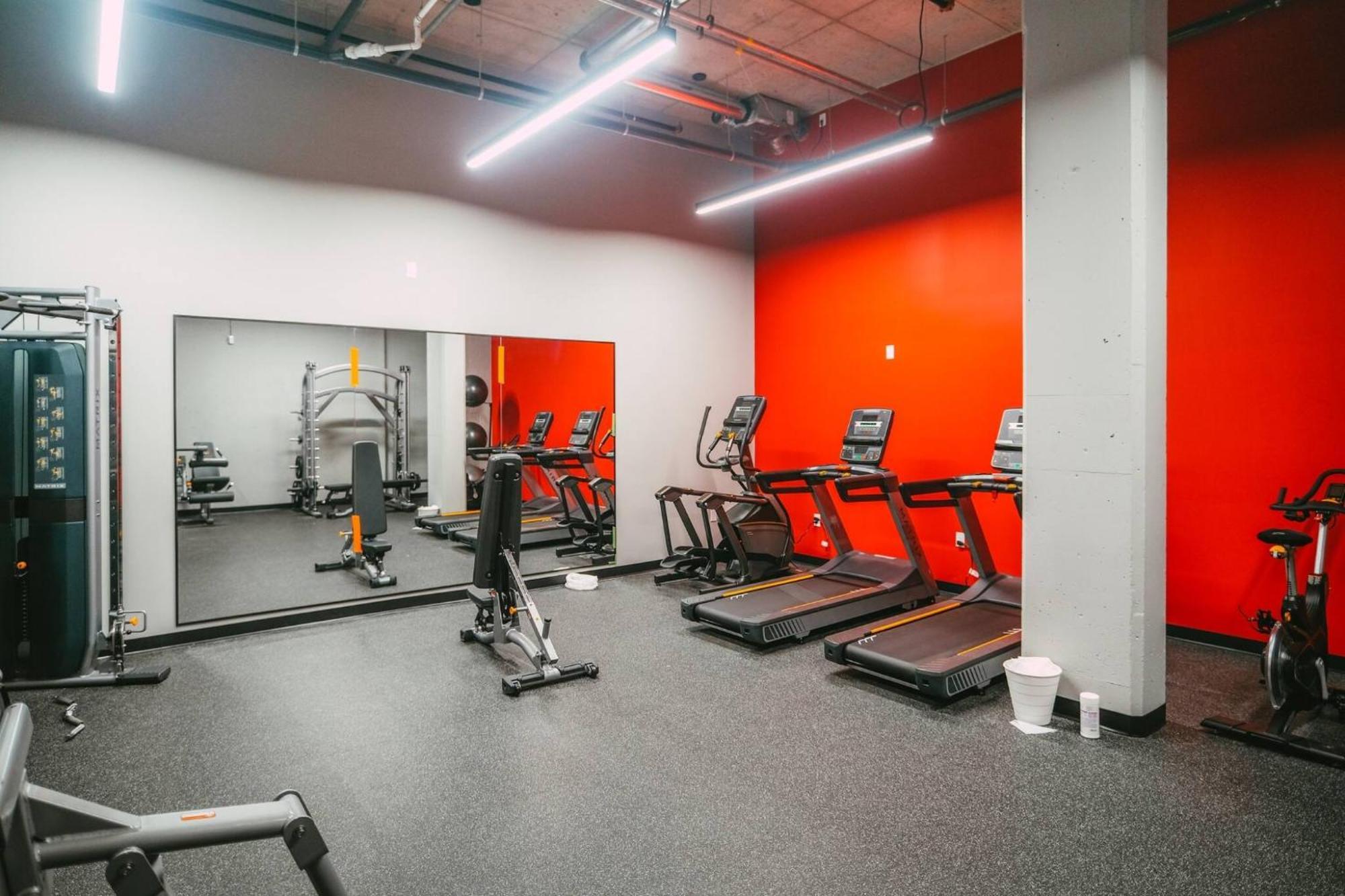 New Luxury 2Br Penthouse Apt In Central Halifax Extérieur photo
