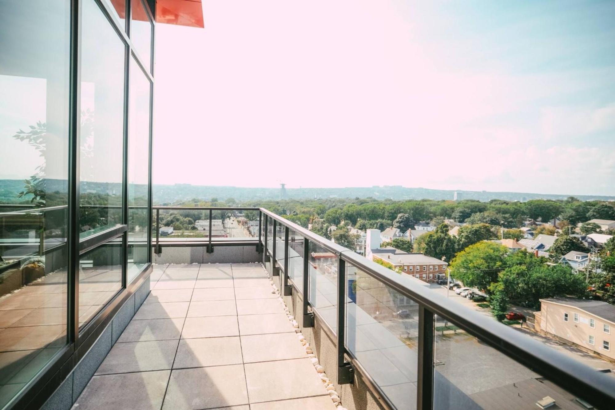 New Luxury 2Br Penthouse Apt In Central Halifax Extérieur photo
